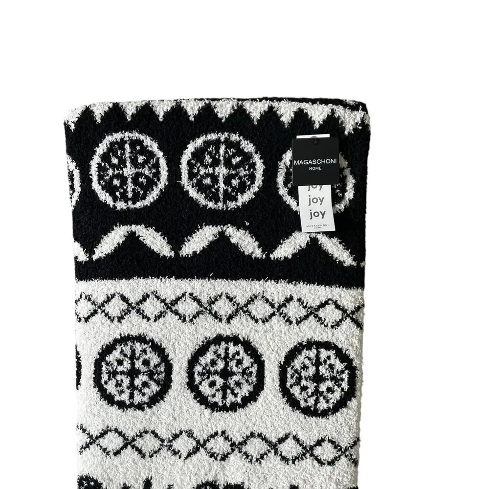 MAGASCHONI Oversized Holiday Throw Blanket 50×70 Black & White Christmas NEW